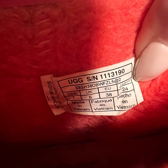 UGG 🤩 Classic Clear Samba Red Boots Size 7 - Picture 11 of 13